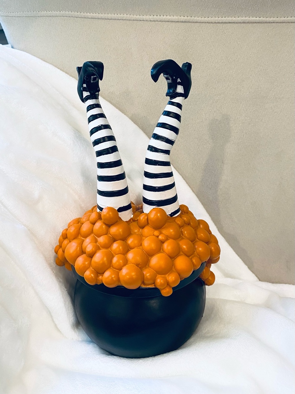 Witches cauldron figure prop Halloween decor bubble cauldron with witches legs!
